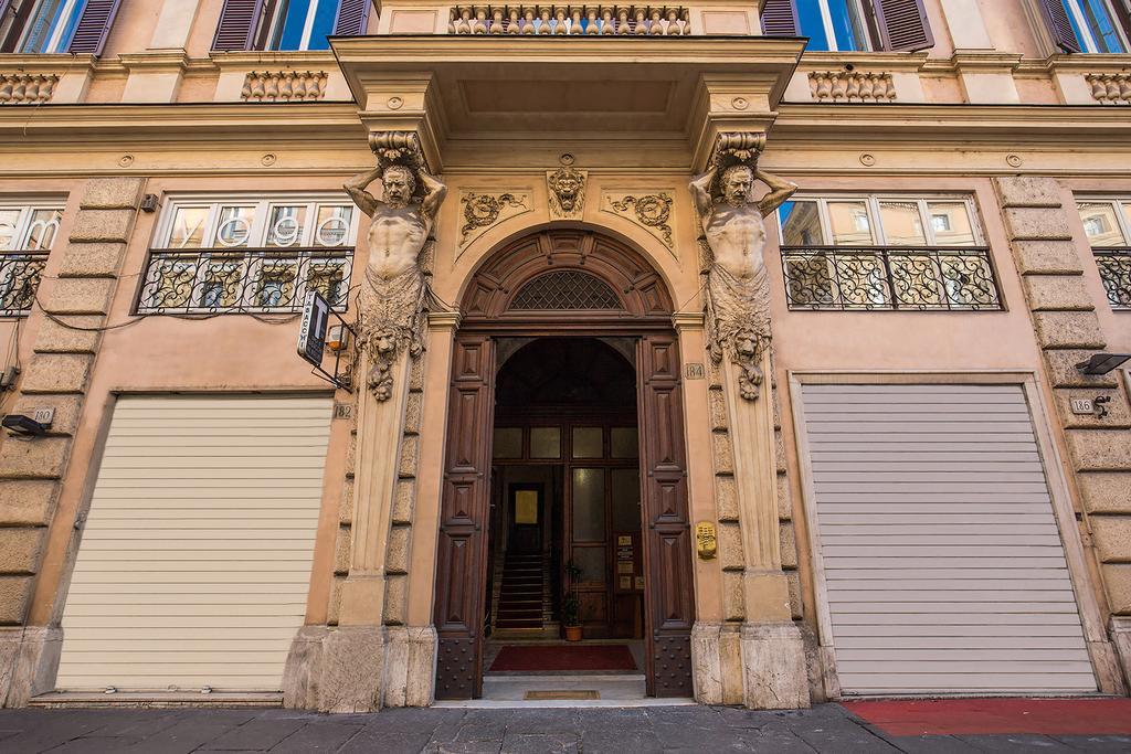 The Club Navona — Photos 3